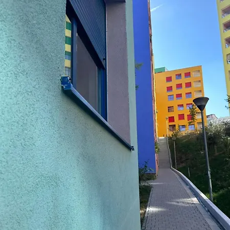 Happy Apartment *